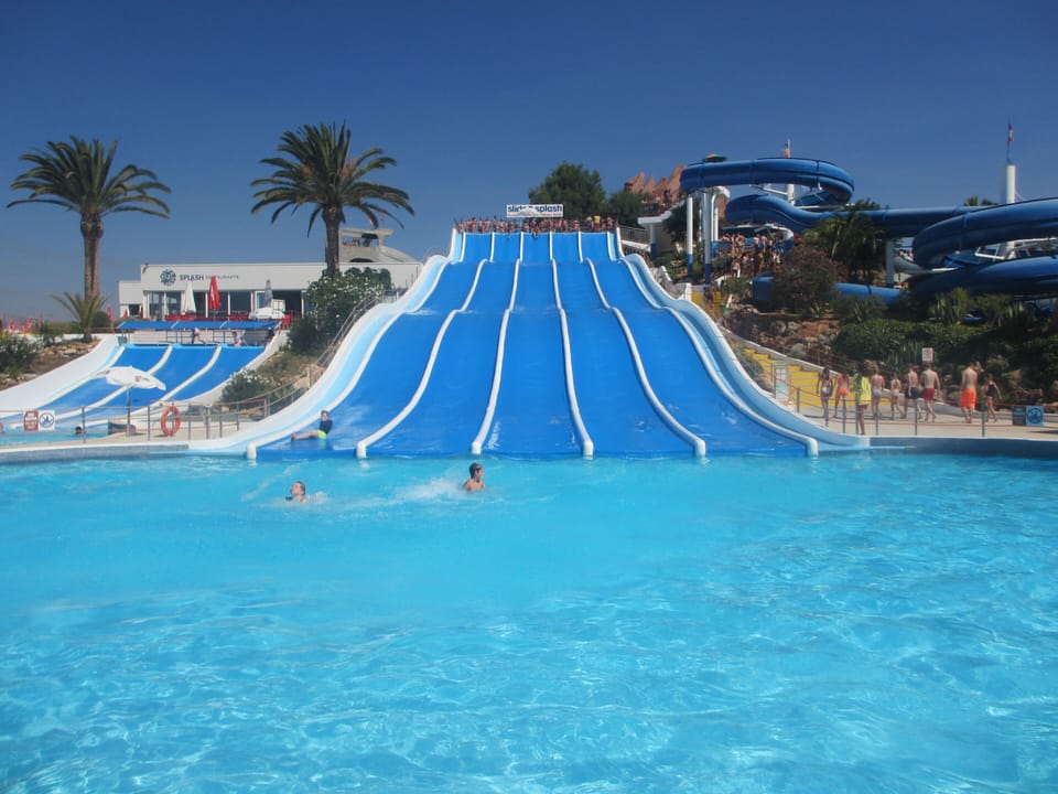 Water parks within 30 minutes drive
