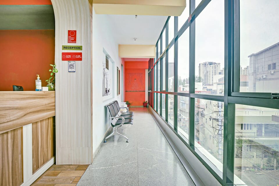 OYO 15392 Sri Sai Guru Comforts Hotel in Bengaluru