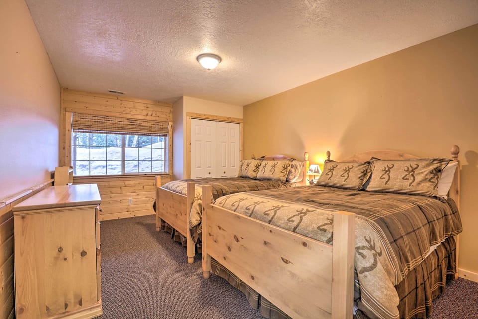Bedroom 4 | 2 Full Beds