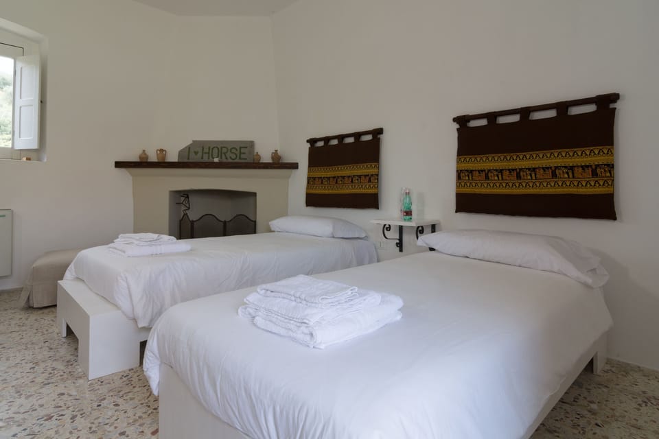Twin Room | Desk, cribs (surcharge), rollaway beds (surcharge), WiFi (free)