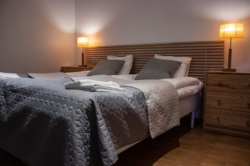 Comfort Double or Twin Room, Courtyard View | Living area