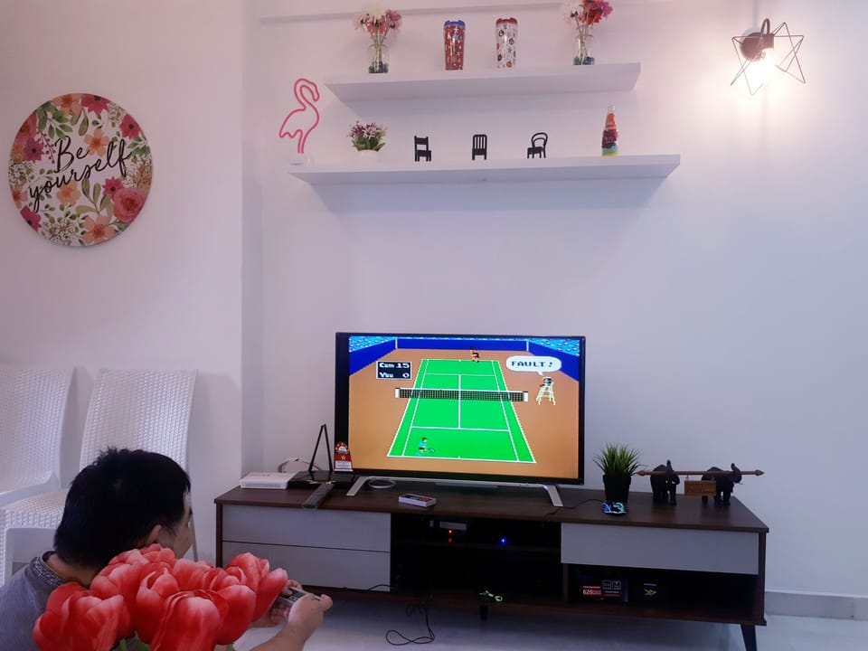 Game console and TV box 