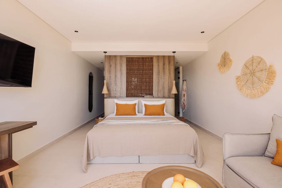 Junior Suite, Sea View | Premium bedding, in-room safe, iron/ironing board, free WiFi