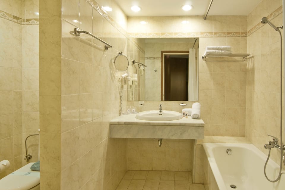 Free toiletries, hair dryer, towels, soap