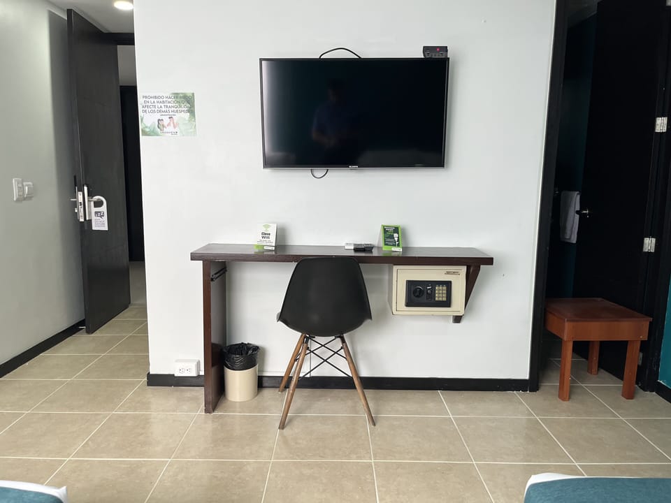 Minibar, in-room safe, desk, laptop workspace