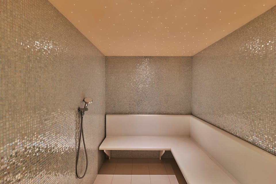 Body treatments, body wraps, body scrubs, facials, 2 treatment rooms