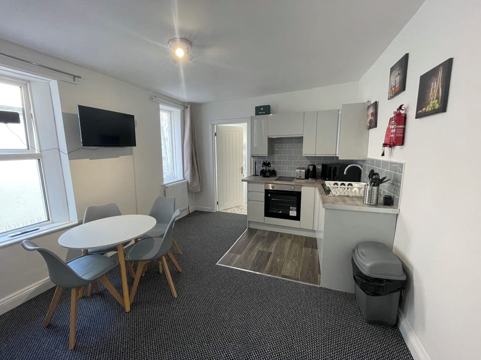 Deluxe Triple Room (Room 4)