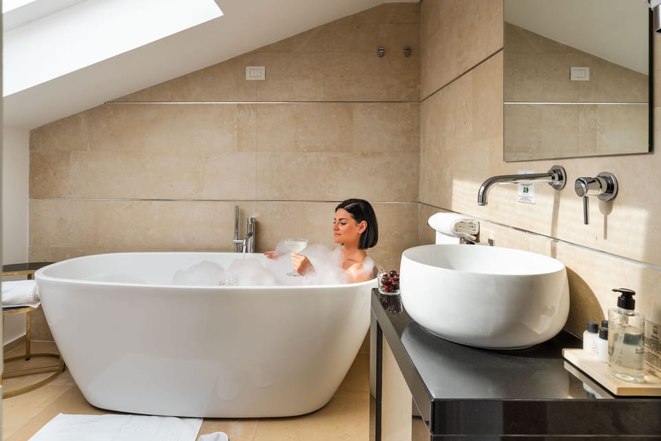 Panoramic Penthouse, Sea View | Deep soaking bathtub