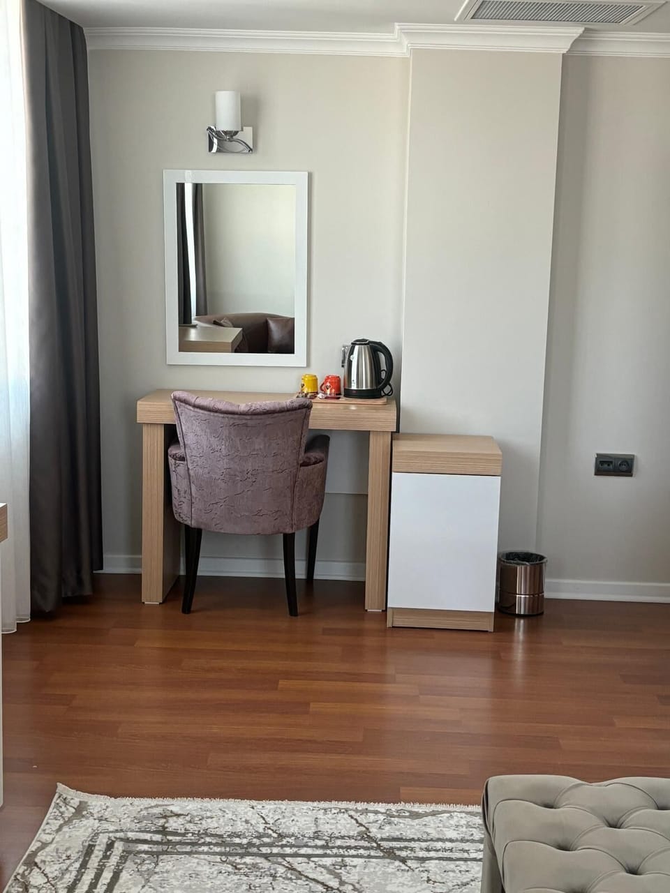 Minibar, in-room safe, desk, free WiFi