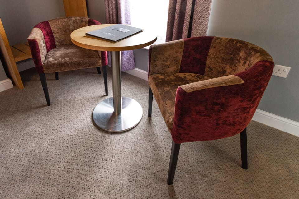 Classic Double Room | Hypo-allergenic bedding, Select Comfort beds, desk, laptop workspace