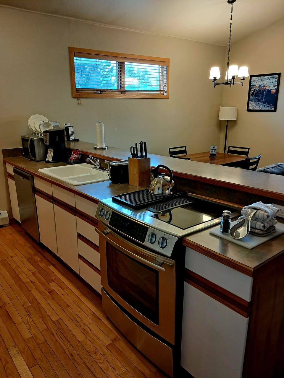 Full Kitchen 