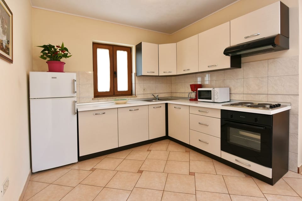 Standard Villa, 3 Bedrooms (0164) | Bathroom | Separate tub and shower, deep soaking tub, hair dryer, bidet
