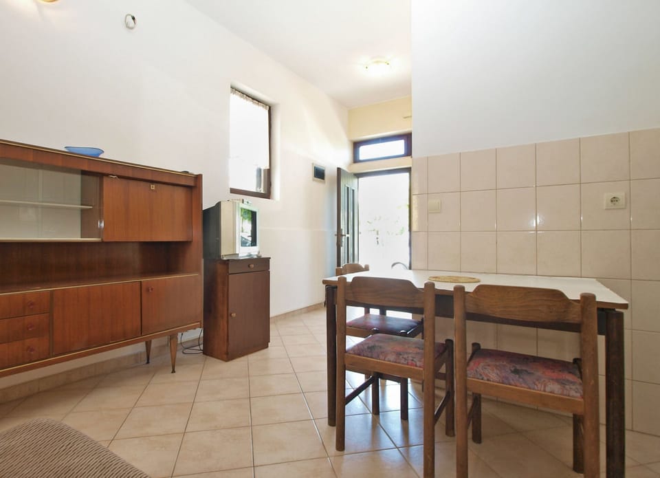 Standard Apartment, 1 Bedroom (0197) | Living area | TV