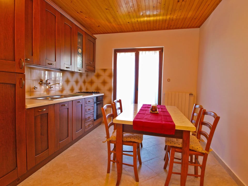 Standard Apartment, 2 Bedrooms (0200) | In-room dining