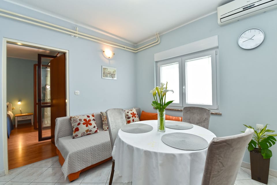 Standard Apartment, 1 Bedroom (1230/11639) | Private kitchen | Fridge, oven, stovetop, coffee/tea maker