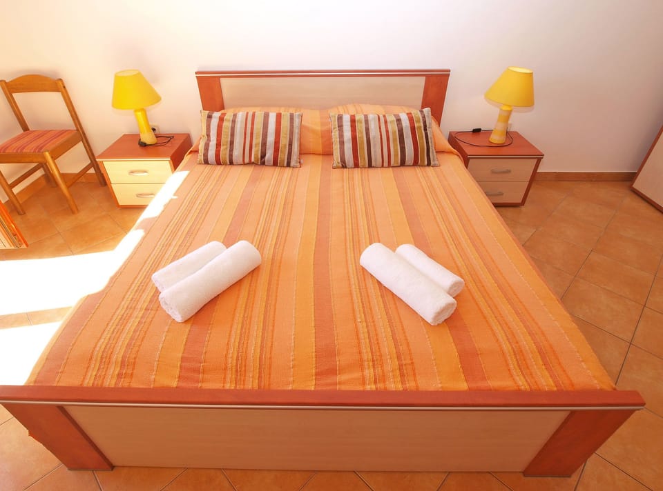 Standard Apartment, 1 Bedroom (0316) | 1 bedroom, iron/ironing board, free cribs/infant beds, free WiFi