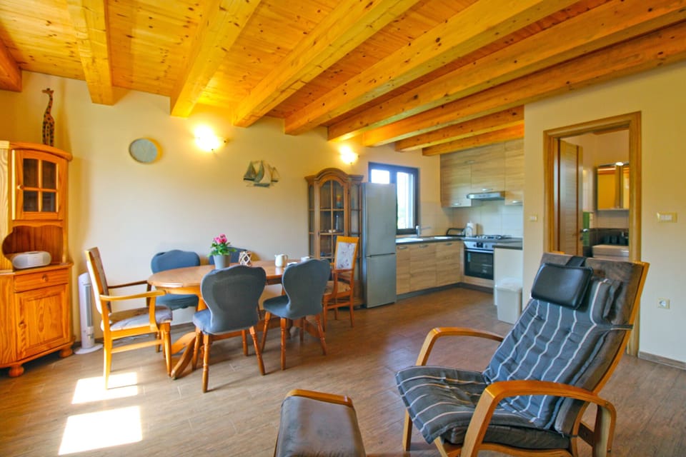Standard House, 1 Bedroom (0321) | Living area | TV