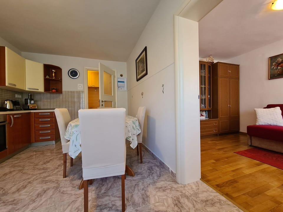 Standard Apartment, 1 Bedroom (0344) | Living area | TV