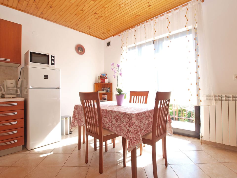 Standard House, 1 Bedroom (0368) | In-room dining