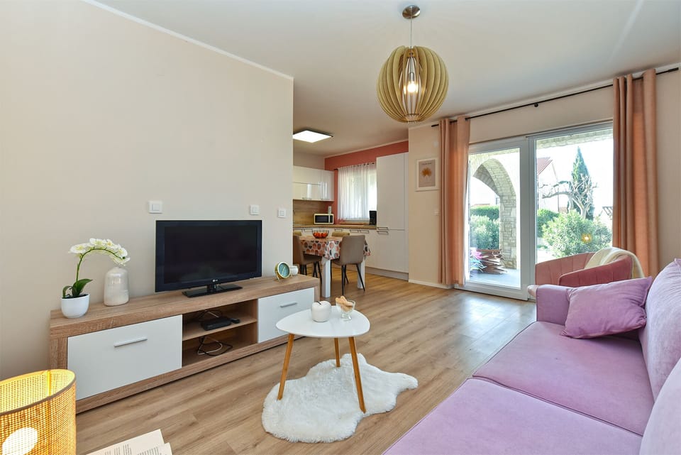 Standard Apartment, 2 Bedrooms (0383) | Living area | TV