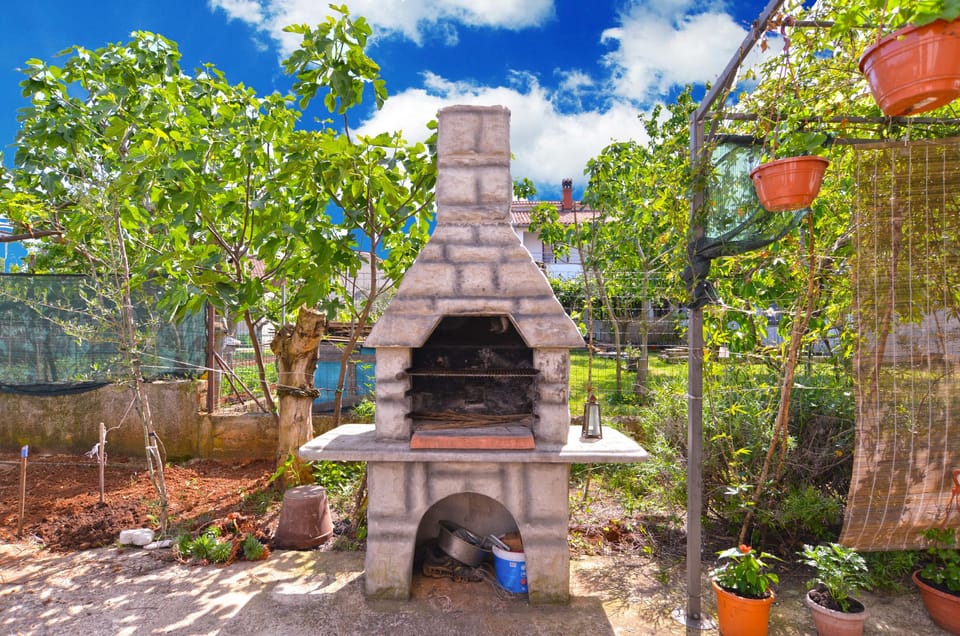 BBQ/picnic area