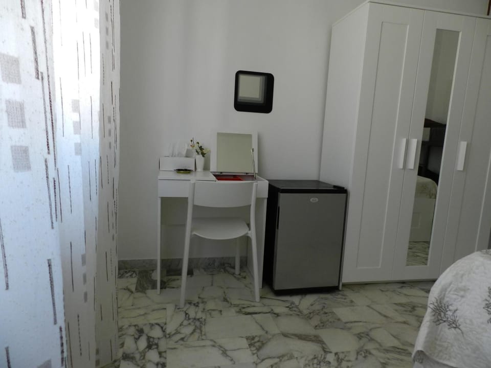 Minibar, desk, iron/ironing board, rollaway beds