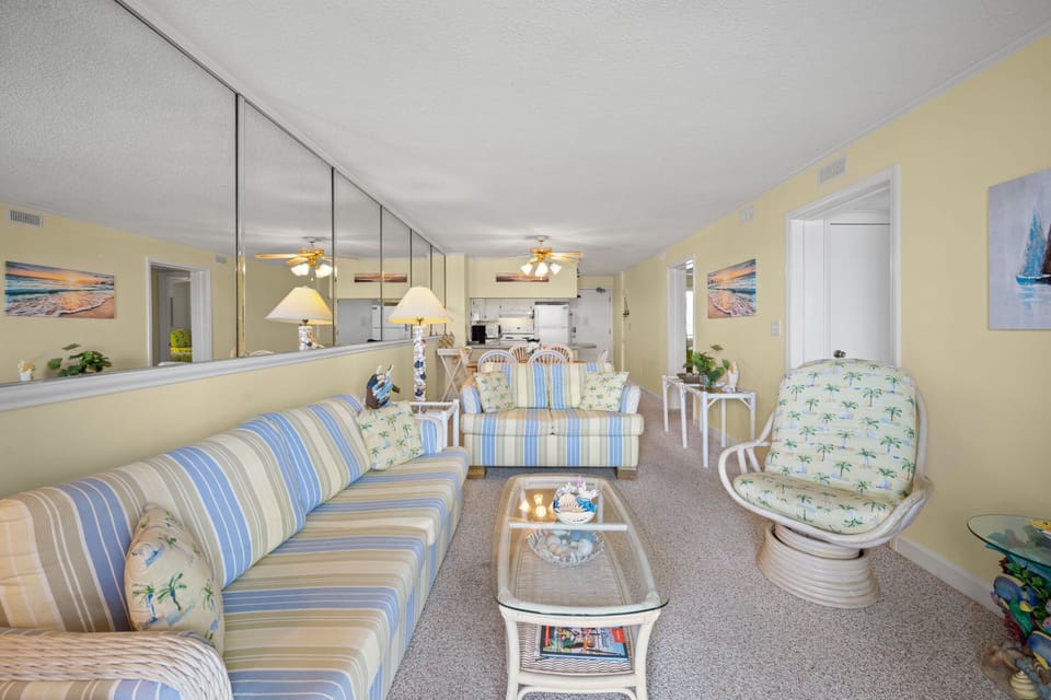 An open floor plan provides plenty of space for your party of 6.