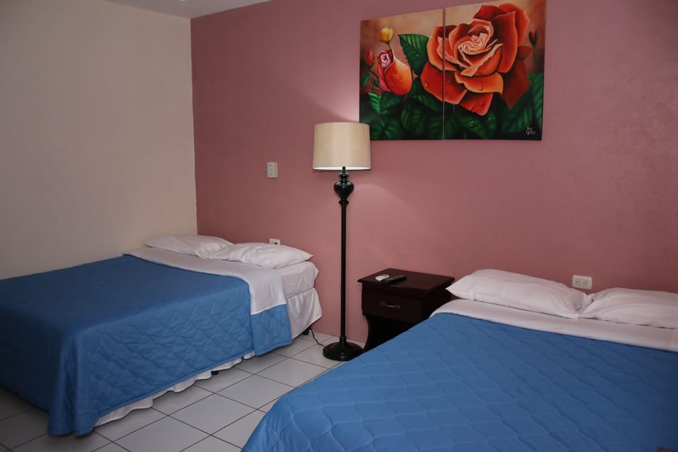 Double Room, 2 Twin Beds | WiFi (free)