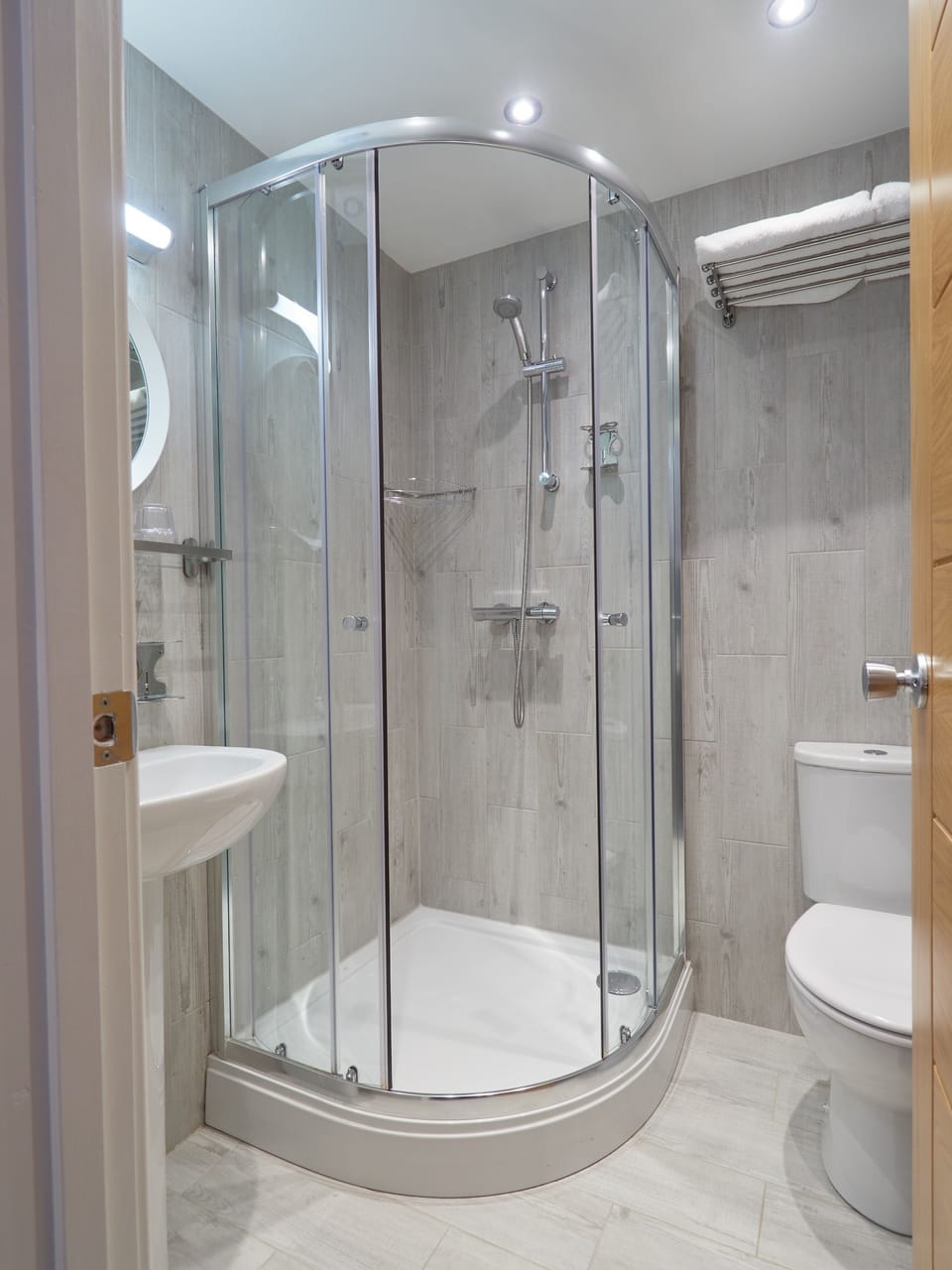 Shower, free toiletries, hair dryer, towels