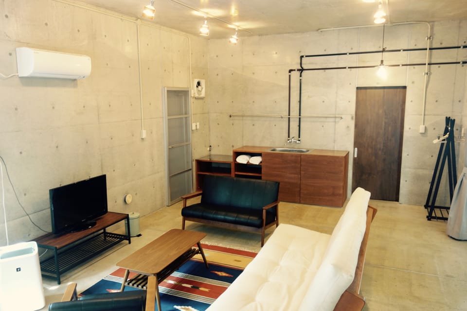Triple Room | Free WiFi, bed sheets