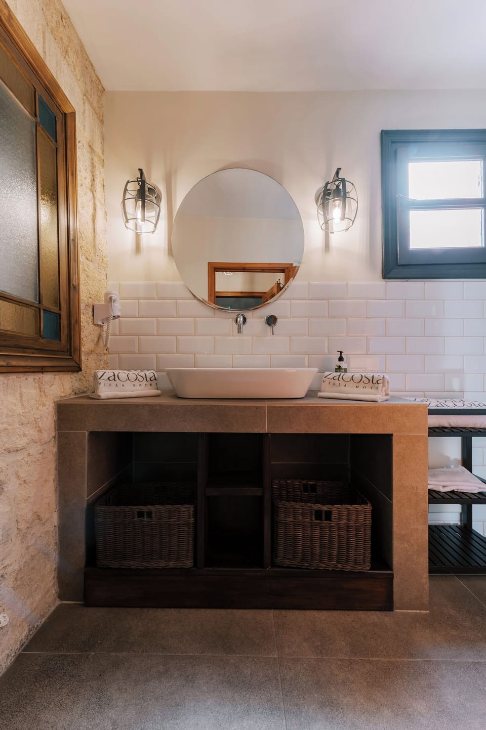 Suite (Piero) | Bathroom | Free toiletries, hair dryer, bathrobes, slippers