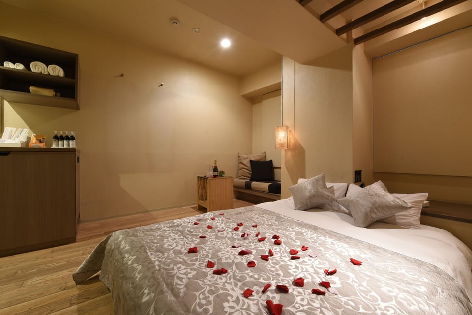 Standard Double Room, 1 Double Bed, Smoking | Soundproofing, free WiFi, bed sheets