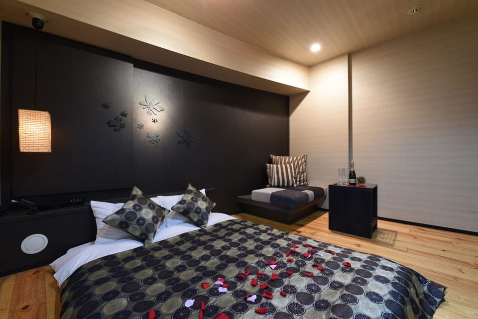 Standard Double Room, 1 Double Bed, Smoking | Soundproofing, free WiFi, bed sheets