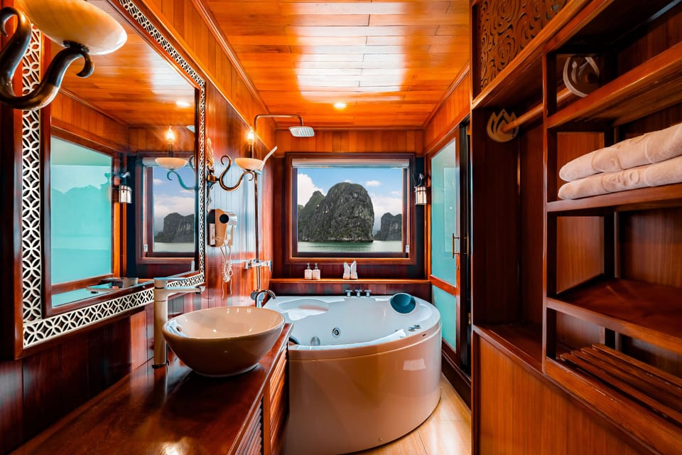 Separate tub and shower, jetted tub, free toiletries, hair dryer