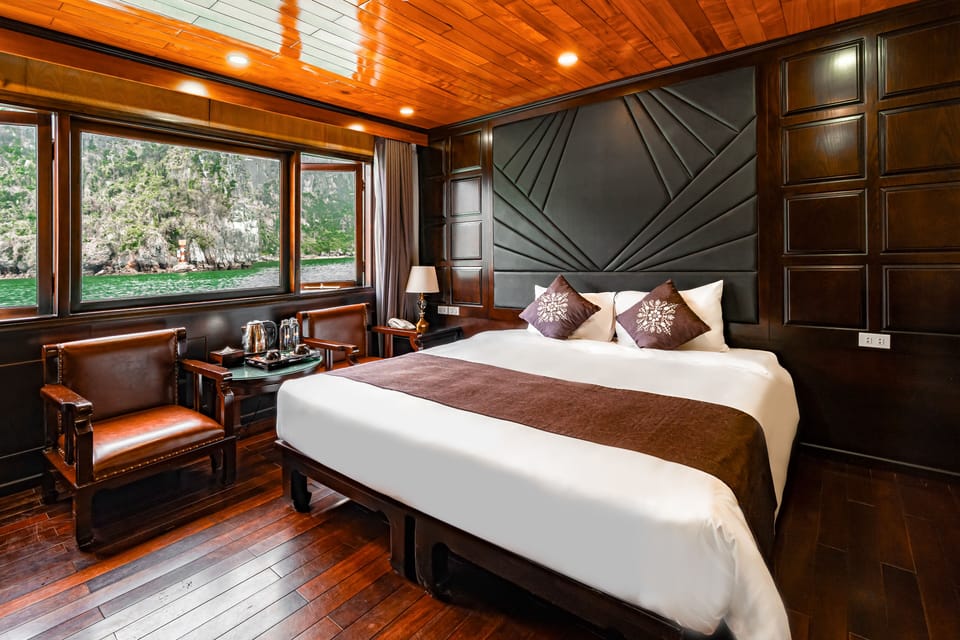 In-room safe, desk, free WiFi, wheelchair access