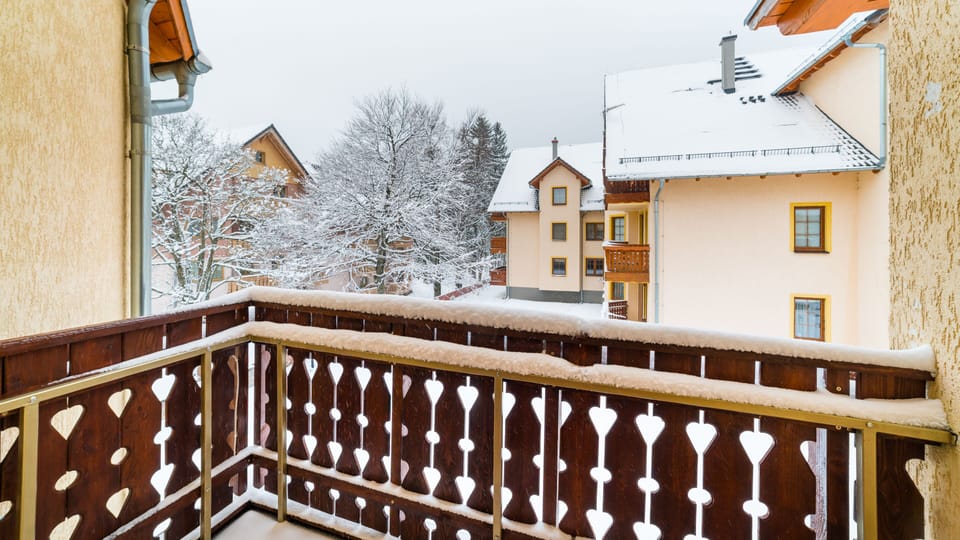 Apartment (1C/18) | Balcony