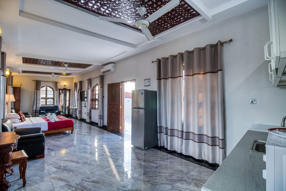 Studio with Terrace | Private kitchen | Coffee/tea maker, electric kettle