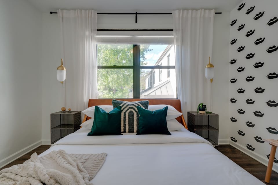 Abode Nashville - Marathon Village Near Downtown Apartment in Nashville