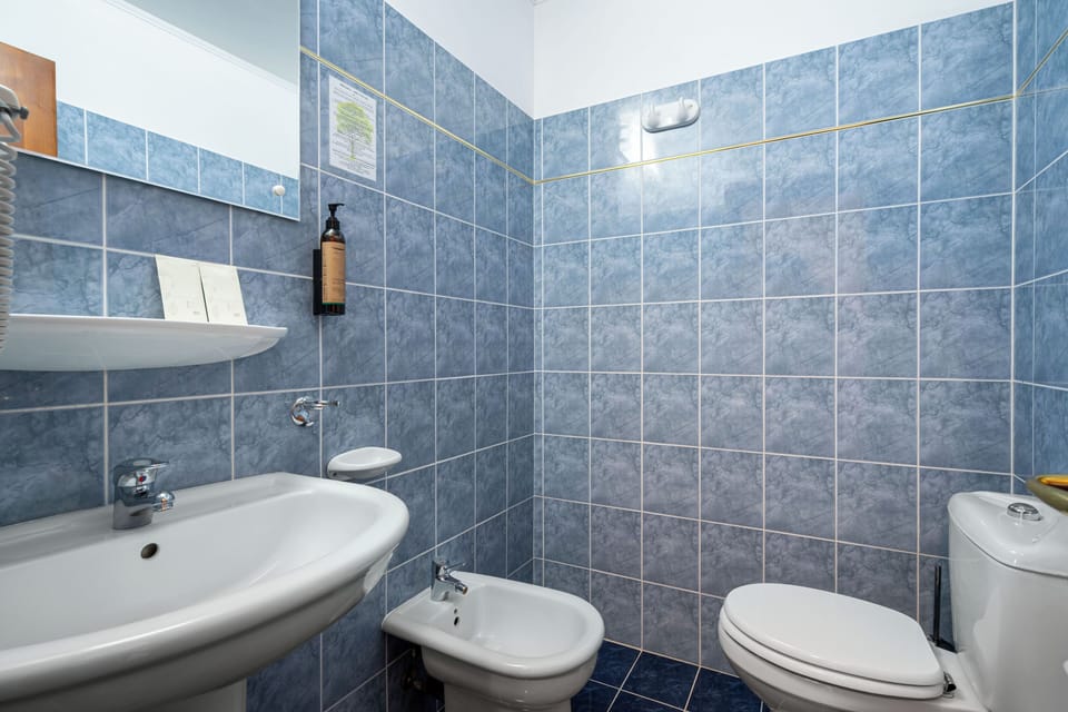 Double Room, Balcony | Bathroom | Bathtub, free toiletries, hair dryer, bathrobes