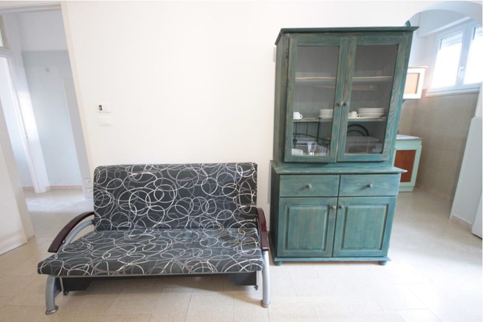 Classic Apartment, 2 Bedrooms, Patio | Living area | 32-inch flat-screen TV with digital channels