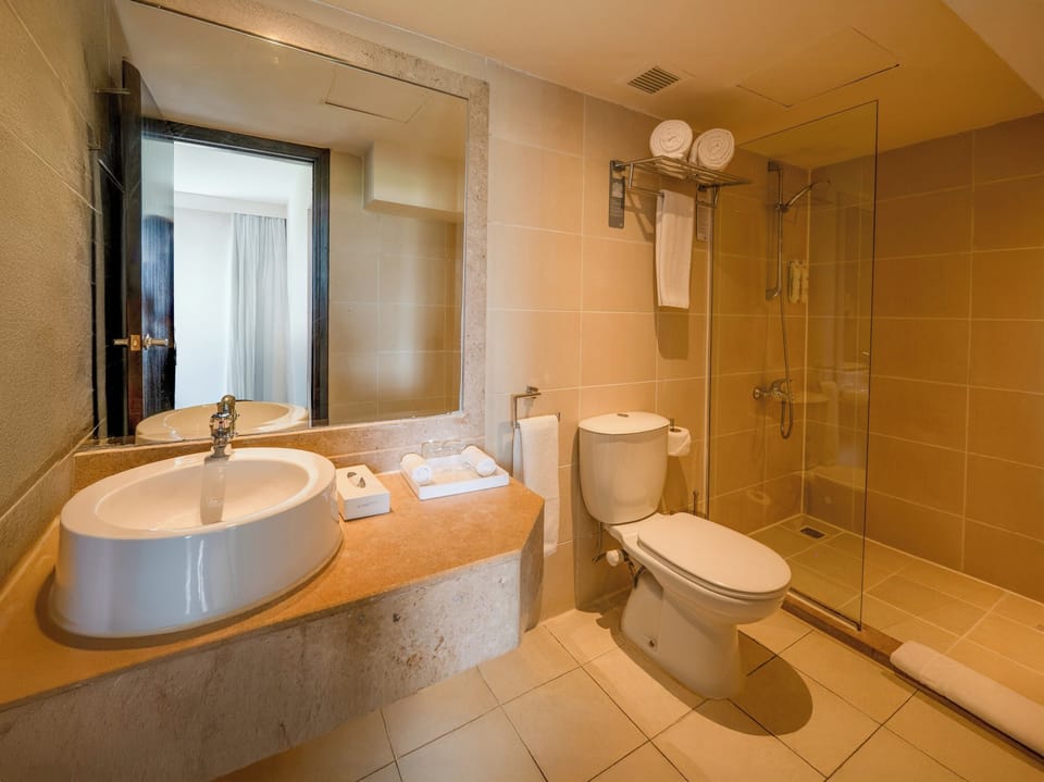 Family, Queen Bed, Garden View | Bathroom | Shower, eco-friendly toiletries, hair dryer, towels