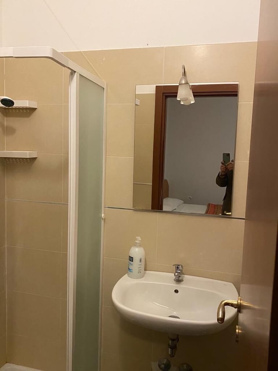 Basic Triple Room | 1 bedroom, desk, laptop workspace, blackout drapes