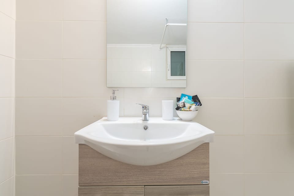 Athens Boutique Apartment  by Cloudkeys Apartment in Athens