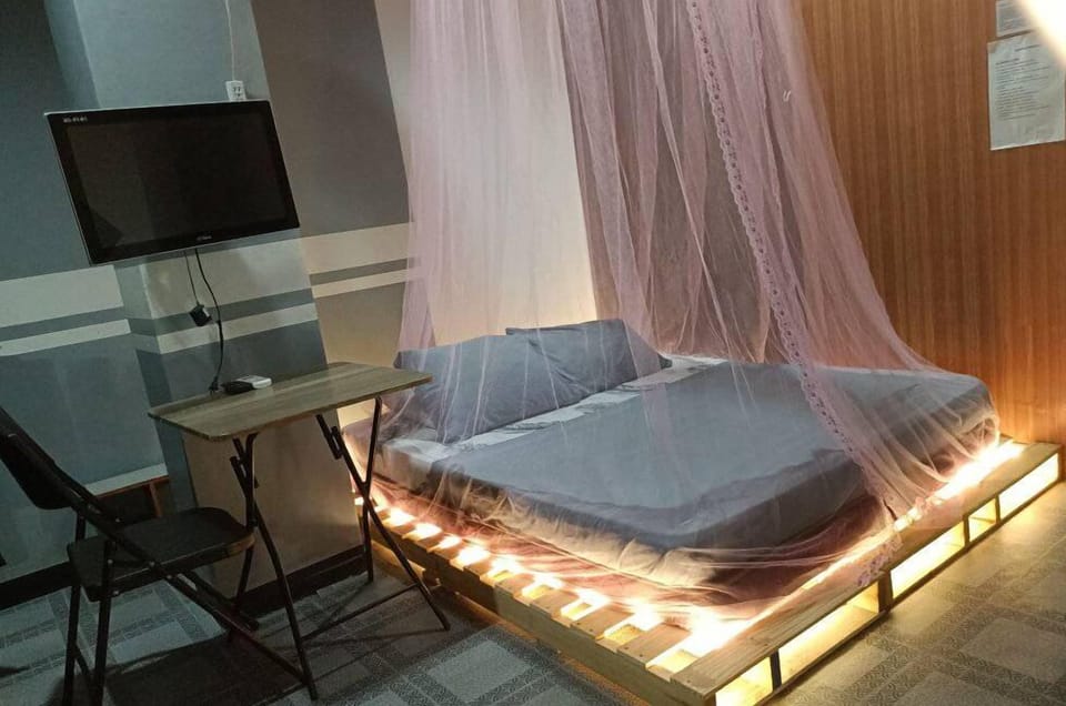 Economy Room | Free WiFi, bed sheets