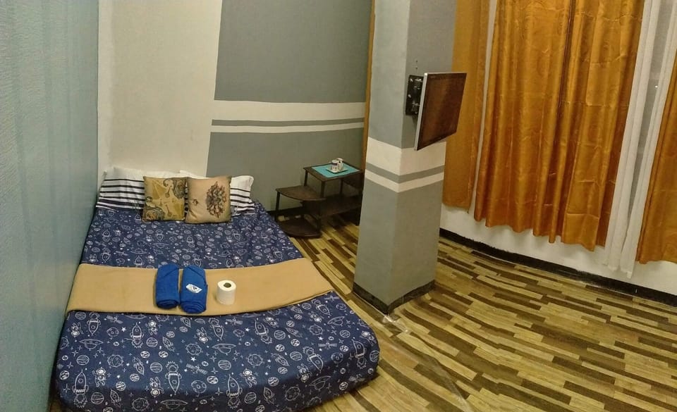 Economy Room | Free WiFi, bed sheets