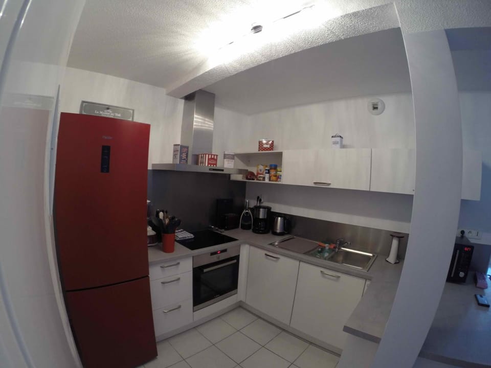 Microwave, stovetop, electric kettle
