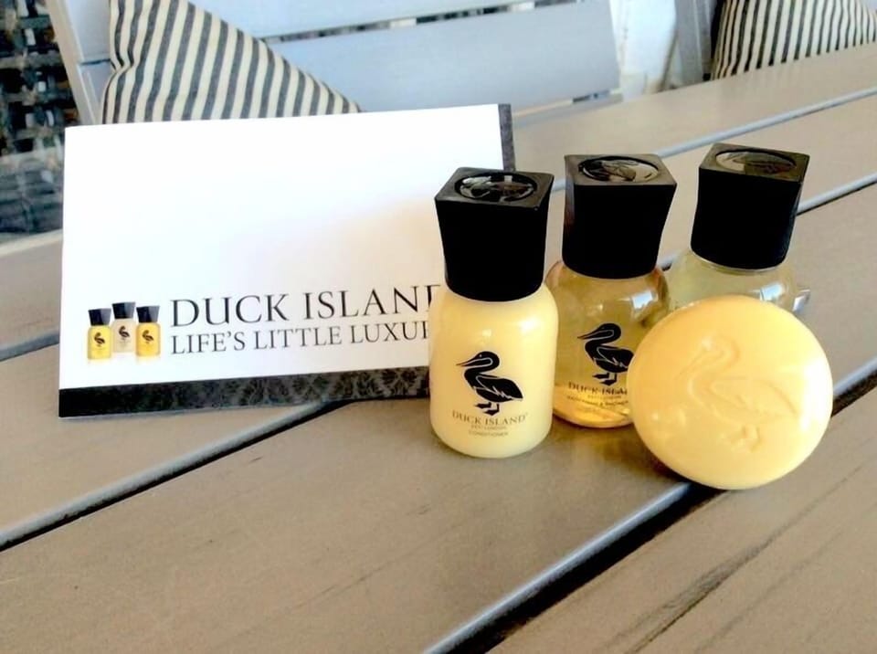 Shower, free toiletries, towels