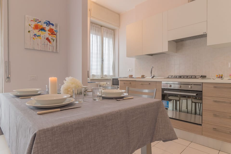 Apartment, 1 Bedroom | In-room dining