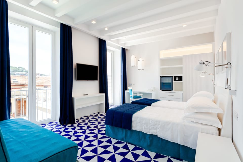Junior Suite | Premium bedding, memory foam beds, in-room safe, desk