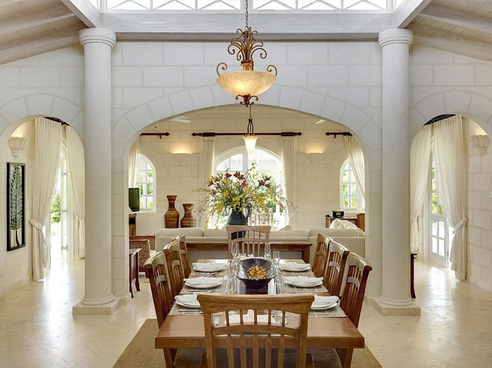 Deluxe Villa, 4 Bedrooms, Non Smoking | In-room dining